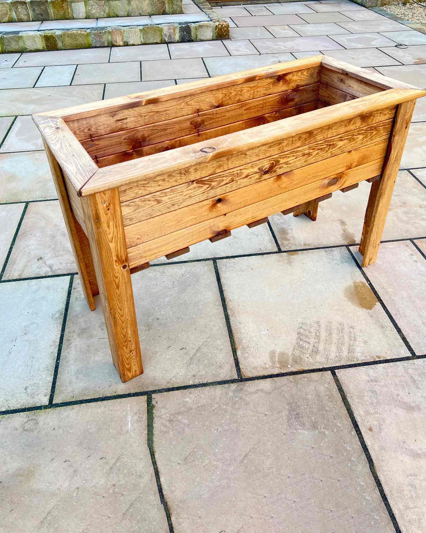 Charles Taylor Extra Large Wooden Wiltshire Planter 100L HB93
