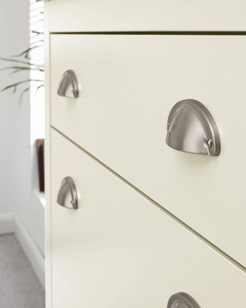 Lancaster 2 Door 1 Drawer Shoe Cabinet Cream - Image 6