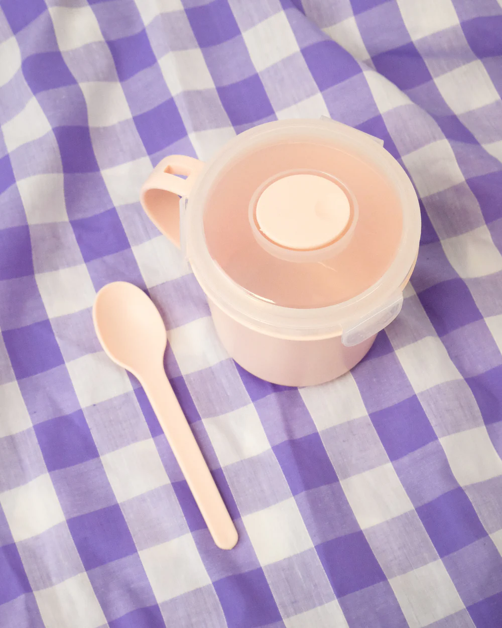 Microwavable Soup Mug With Spoon Pink - Image 2