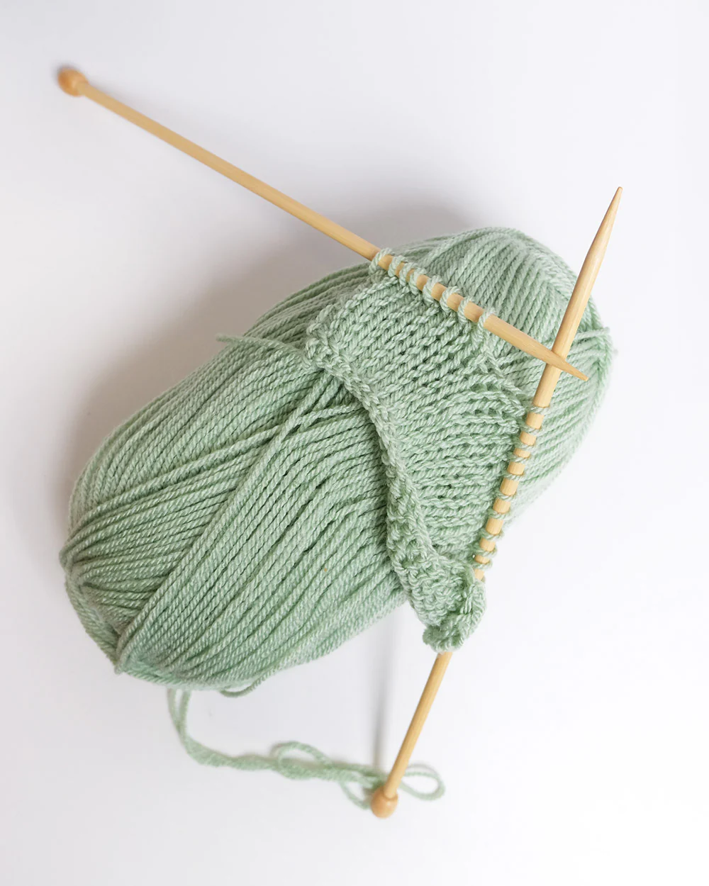 Single Ball Acrylic Yarn Double Knit Wool Pistachio - Image 3